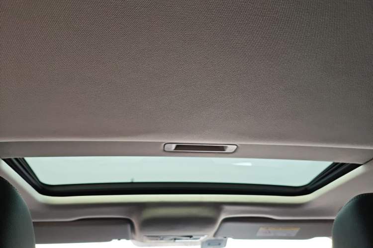 Used Skoda Rapid Spaceback 2019 1.5L Automatic Comfort Edition Headliner