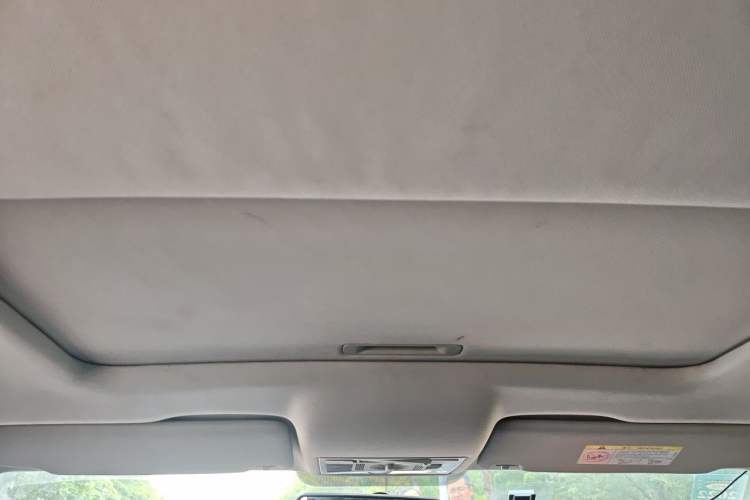 Used Skoda Rapid Spaceback 2019 Revised Version 1.5L Automatic Comfort Edition China VI Standard Headliner