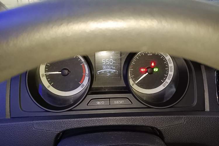 Used Skoda Rapid Spaceback 2019 Revised Version 1.5L Automatic Standard Edition China V Standard Instrument Cluster