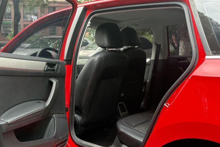 Used Skoda Rapid Spaceback 2019 Revised Version 1.5L Automatic Comfort Edition China VI Standard Interior 1