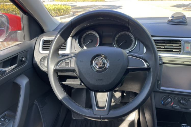 Used Skoda Rapid Spaceback 2019 Revised Version 1.5L Automatic Comfort Edition China VI Standard Interior 1