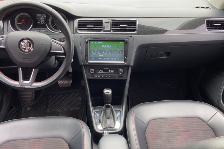 Used Skoda Rapid Spaceback 2019 1.5L Automatic Sport Edition China VI Standard Interior 2