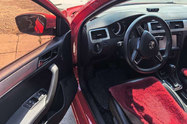 Used Skoda Rapid Spaceback 2019 1.5L Automatic Comfort Edition Interior 2