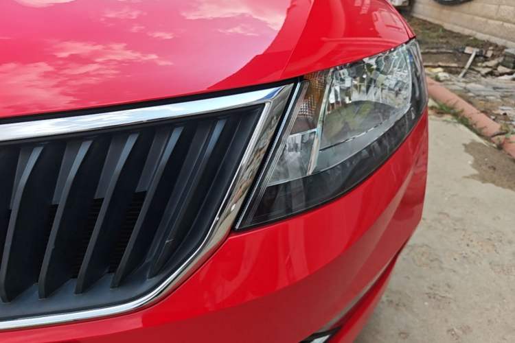 Used Skoda Rapid Spaceback 2019 Revised Version 1.5L Automatic Comfort Edition China VI Standard Left Front Headlight