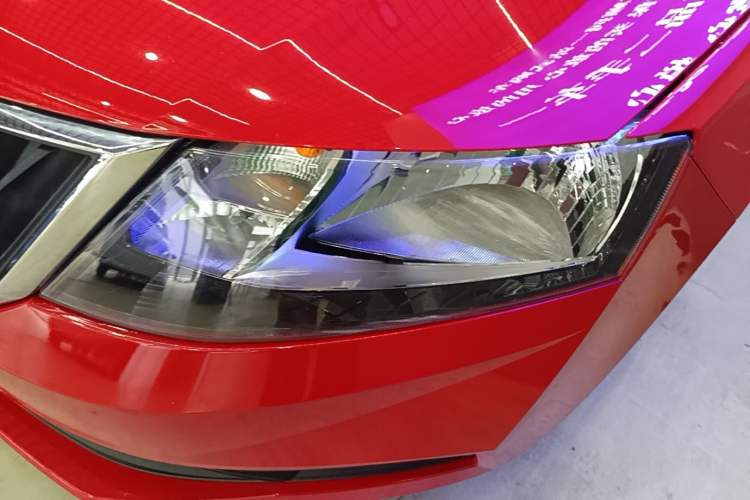 Used Skoda Rapid Spaceback 2019 Revised Version 1.5L Automatic Standard Edition China V Standard Left Front Headlight