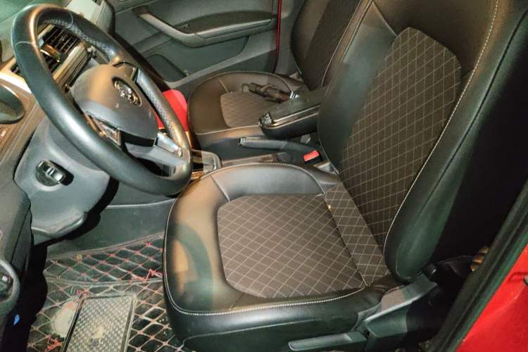 Used Skoda Rapid Spaceback 2019 1.5L Automatic Comfort Edition Left Front Seat