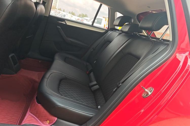 Used Skoda Rapid Spaceback 2019 Revised Version 1.5L Automatic Comfort Edition China VI Standard Left Rear Seat