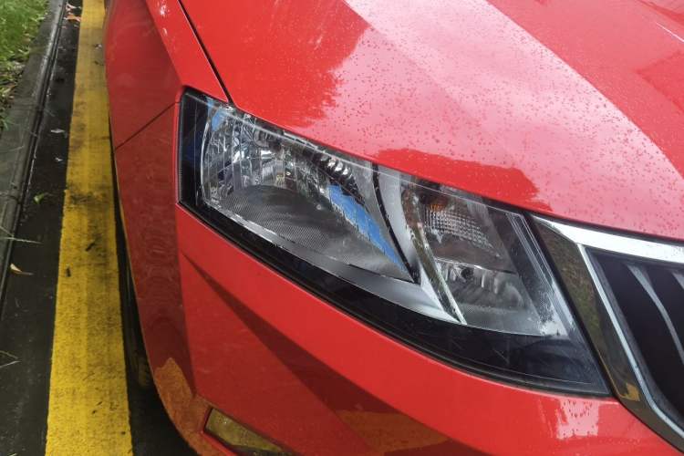 Used Skoda Rapid Spaceback 2019 1.5L Automatic Comfort Edition Right Front Headlight