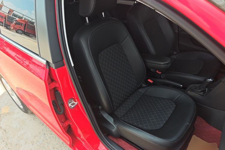 Used Skoda Rapid Spaceback 2019 Revised Version 1.5L Automatic Comfort Edition China VI Standard Right Front Seat