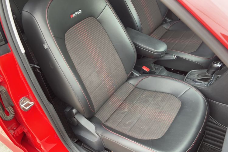 Used Skoda Rapid Spaceback 2019 1.5L Automatic Sport Edition China VI Standard Right Front Seat