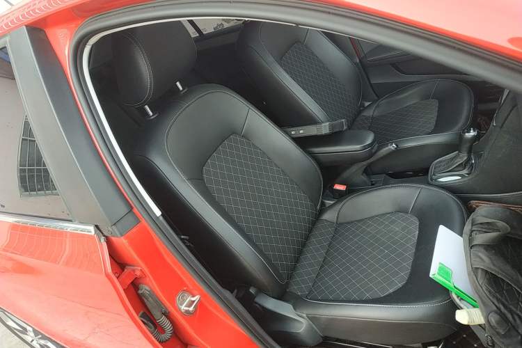 Used Skoda Rapid Spaceback 2019 1.5L Automatic Comfort Edition Right Front Seat