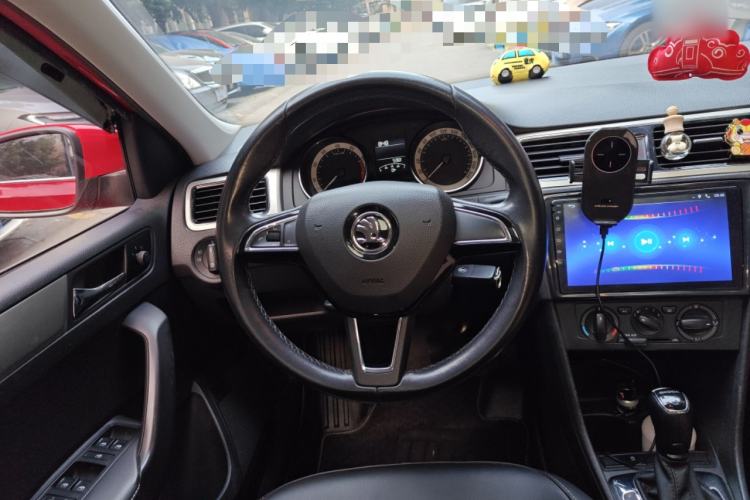 Used Skoda Rapid Spaceback 2019 1.5L Automatic Comfort Edition Steering Wheel