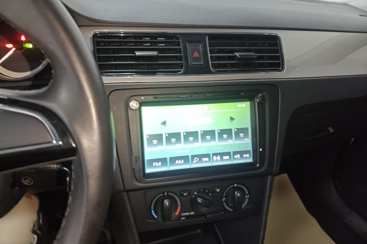 Used Skoda Rapid Spaceback 2019 Revised Version 1.5L Automatic Comfort Edition China V Standard Audio And AC Panel