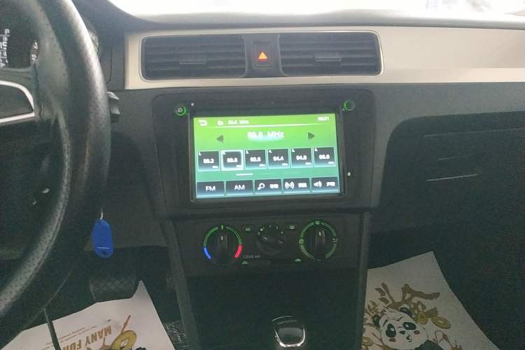 Used Skoda Rapid Spaceback 2019 Revised Version 1.5L Automatic Comfort Edition China V Standard Audio And AC Panel