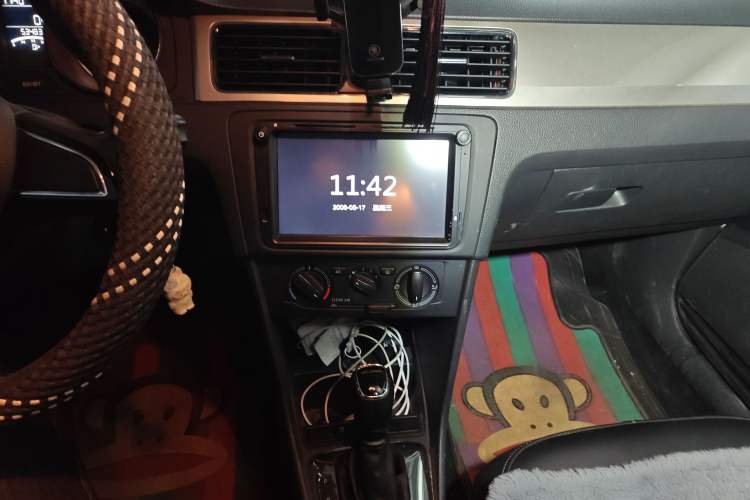 Used Skoda Rapid Spaceback 2019 1.5L Automatic Comfort Edition Audio And AC Panel