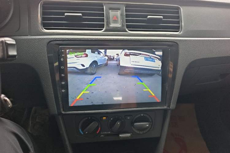 Used Skoda Rapid Spaceback 2019 Revised Version 1.5L Manual Entry-Level Edition China V Standard Audio And AC Panel