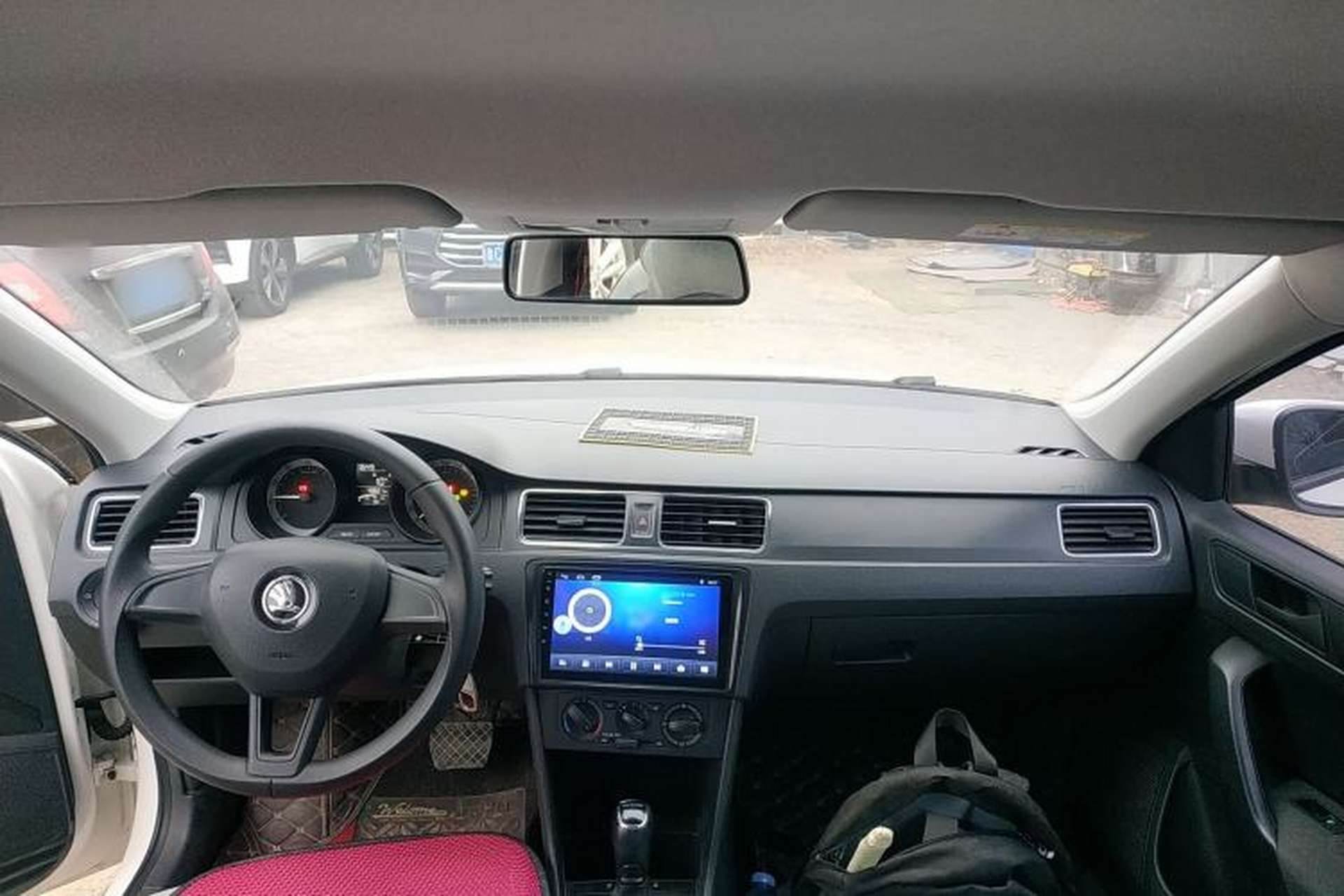 Used Skoda Rapid Spaceback 2019 Revised Version 1.5L Automatic Standard Edition China V Standard Center Console