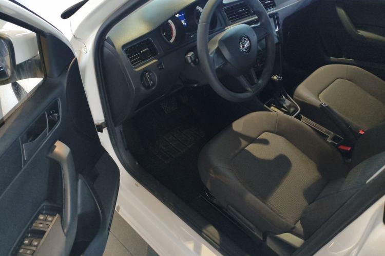 Used Skoda Rapid Spaceback 2019 Revised Version 1.5L Automatic Standard Edition China VI Driver Seat