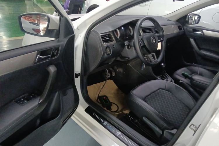 Used Skoda Rapid Spaceback 2019 Revised Version 1.5L Automatic Comfort Edition China V Standard Driver Seat