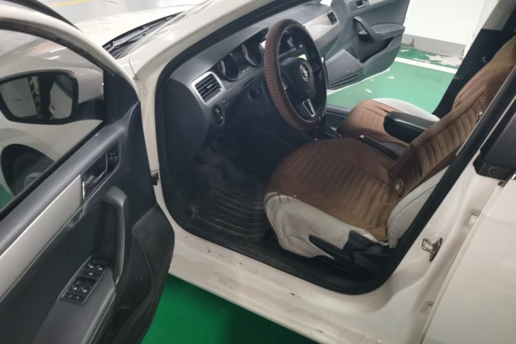 Used Skoda Rapid Spaceback 2019 Revised Version 1.5L Automatic Comfort Edition China VI Standard Driver Seat