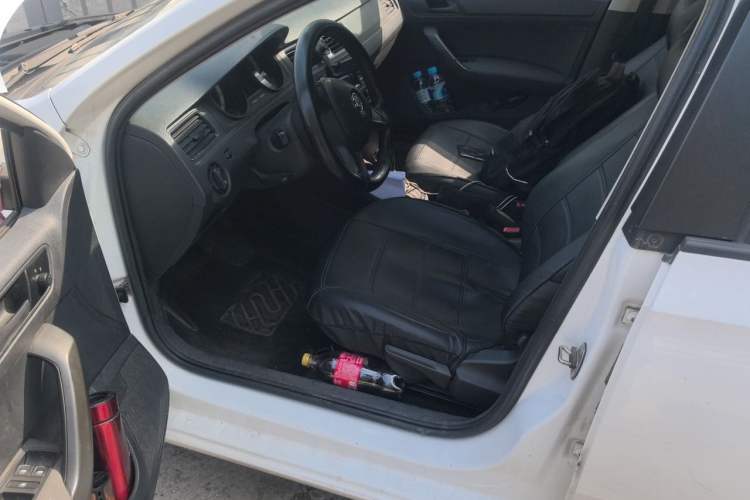 Used Skoda Rapid Spaceback 2019 Revised Version 1.5L Automatic Standard Edition China V Standard Driver Seat