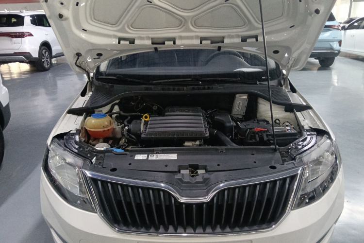 Used Skoda Rapid Spaceback 2019 Revised Version 1.5L Automatic Comfort Edition China V Standard Engine Bay