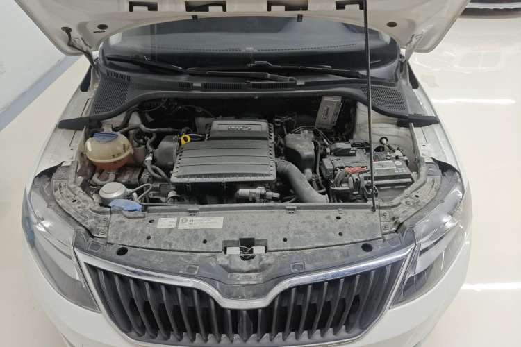 Used Skoda Rapid Spaceback 2019 Revised Version 1.5L Automatic Comfort Edition China V Standard Engine Bay