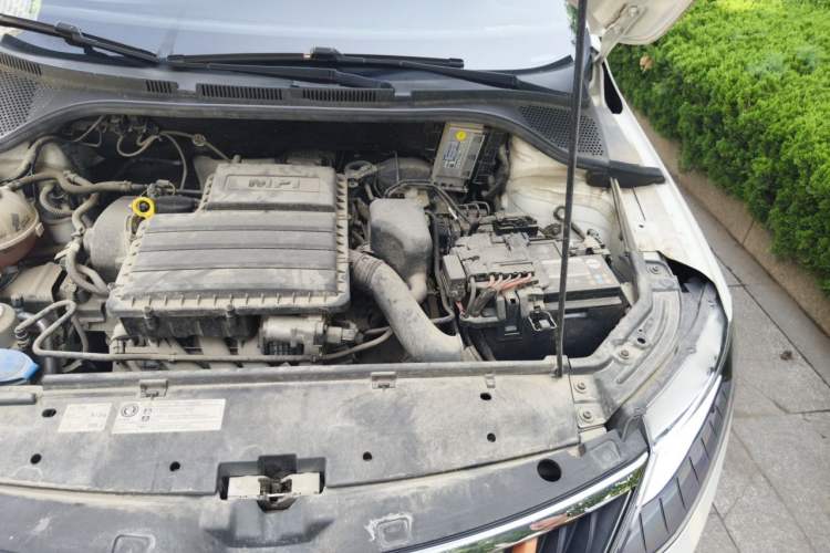 Used Skoda Rapid Spaceback 2019 1.5L Automatic Standard Edition Engine Bay Left