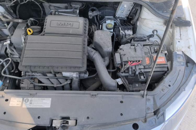 Used Skoda Rapid Spaceback 2019 Revised Version 1.5L Automatic Standard Edition China V Standard Engine Bay Left