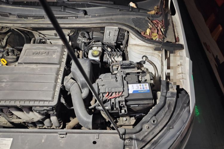 Used Skoda Rapid Spaceback 2019 1.5L Automatic Comfort Edition Engine Bay Left