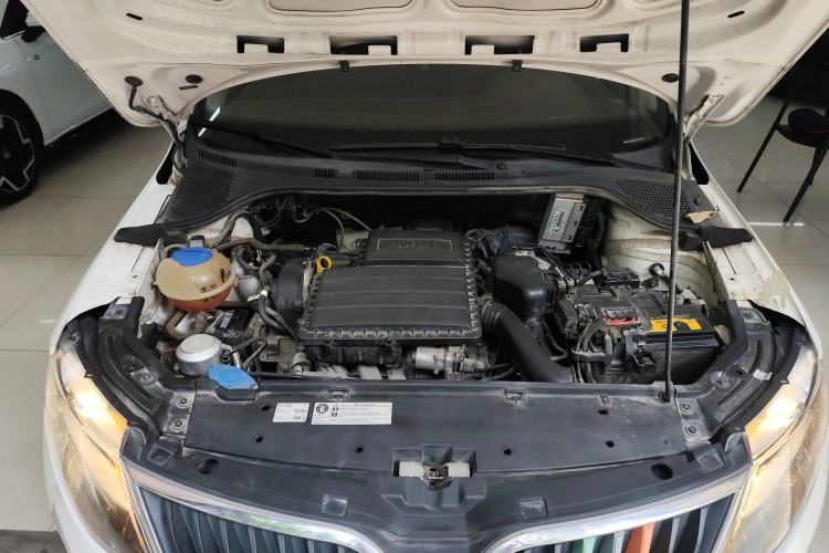 Used Skoda Rapid Spaceback 2019 Revised Version 1.5L Automatic Standard Edition China V Standard Engine Bay