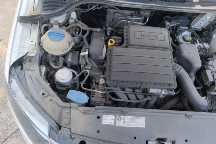 Used Skoda Rapid Spaceback 2019 Revised Version 1.5L Automatic Standard Edition China V Standard Engine Bay Right