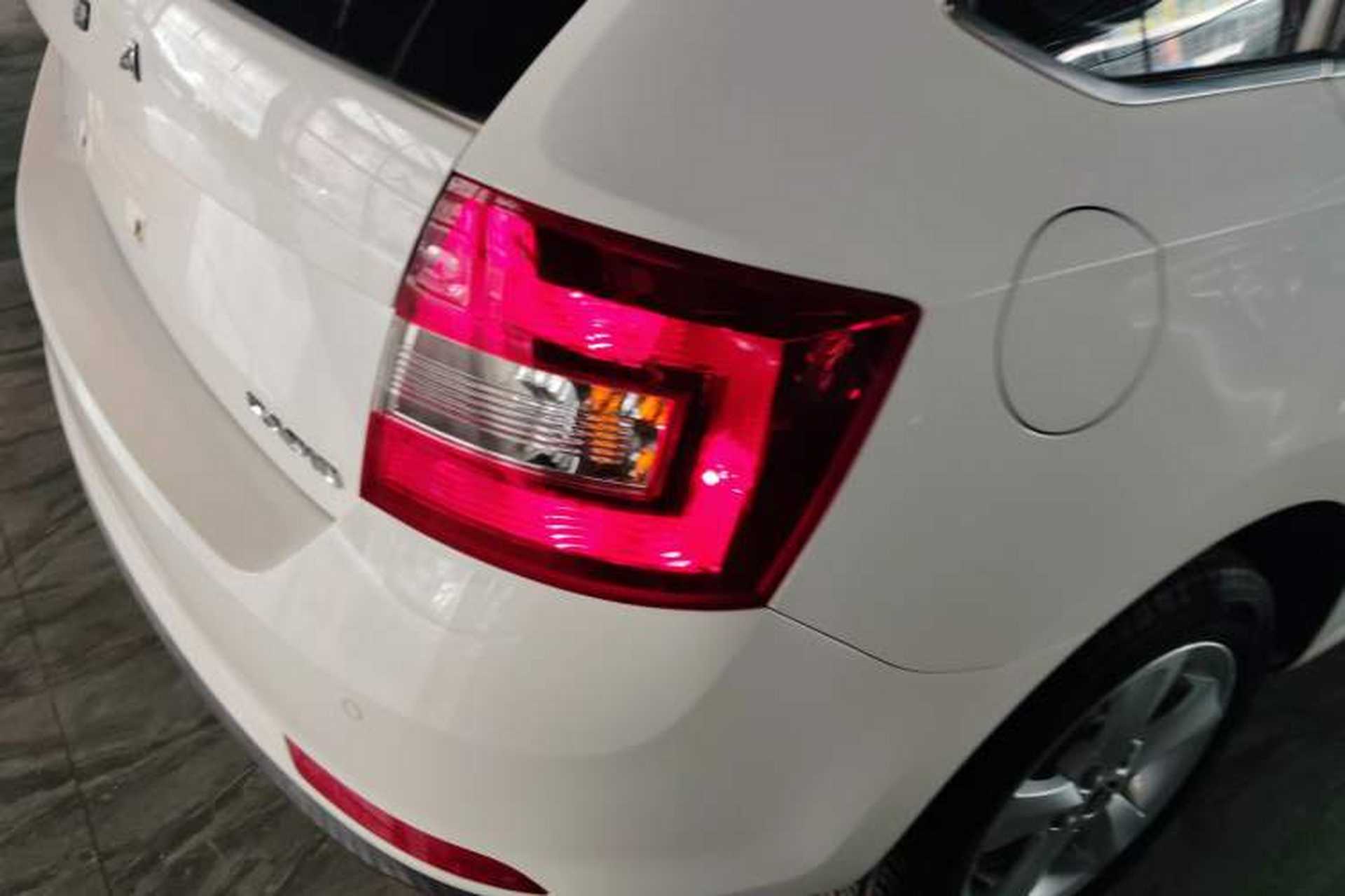 Used Skoda Rapid Spaceback 2019 1.5L Automatic Comfort Edition Exterior 2