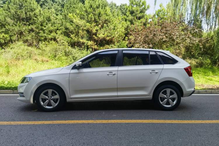 Used Skoda Rapid Spaceback 2019 1.5L Automatic Comfort Edition Exterior 2