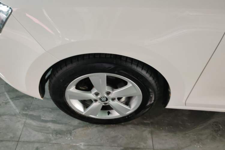 Used Skoda Rapid Spaceback 2019 1.5L Automatic Comfort Edition Exterior 3
