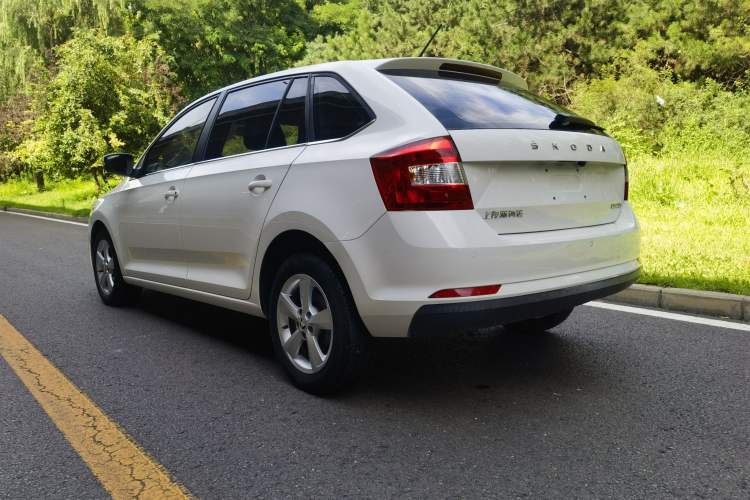Used Skoda Rapid Spaceback 2019 1.5L Automatic Comfort Edition Exterior 3