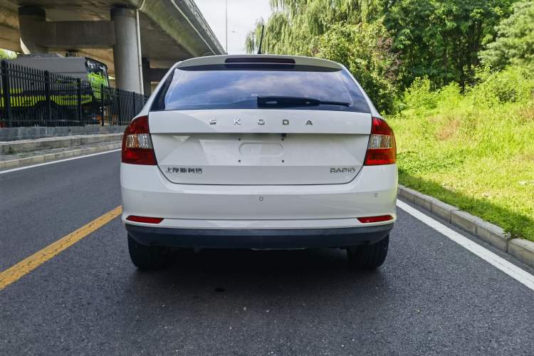 Used Skoda Rapid Spaceback 2019 1.5L Automatic Comfort Edition Exterior 4