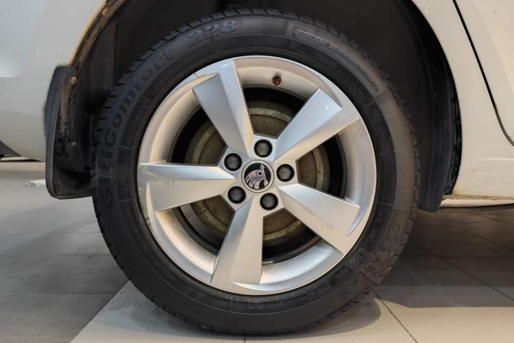 Used Skoda Rapid Spaceback 2019 1.5L Automatic Comfort Edition Exterior 5