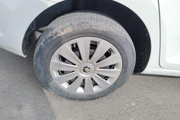 Used Skoda Rapid Spaceback 2019 Revised Version 1.5L Manual Standard Edition China VI Exterior 5