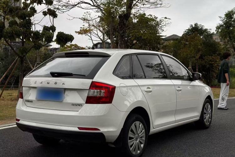 Used Skoda Rapid Spaceback 2019 Revised Version 1.5L Automatic Standard Edition China V Standard Exterior 5