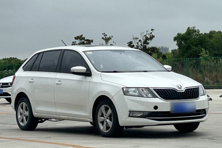 Used Skoda Rapid Spaceback 2019 1.5L Automatic Comfort Edition Exterior 6