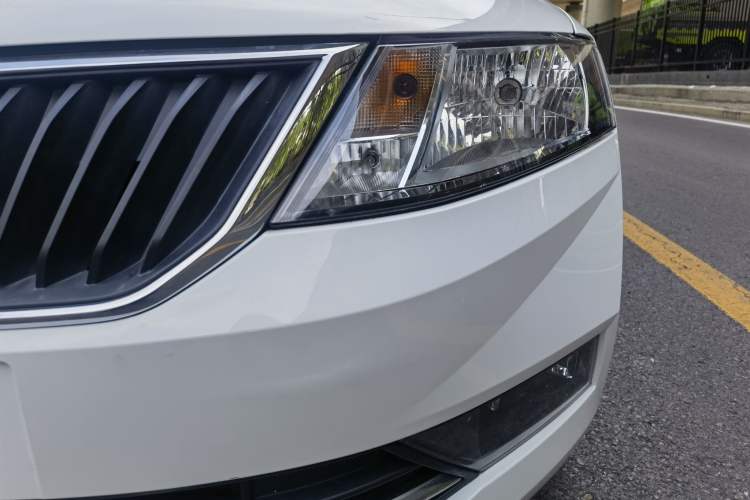 Used Skoda Rapid Spaceback 2019 1.5L Automatic Comfort Edition Exterior 6