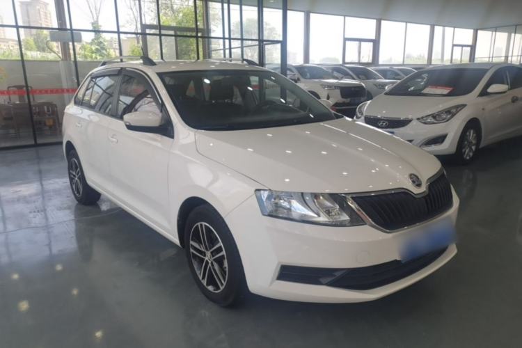 Used Skoda Rapid Spaceback 2019 Revised Version 1.5L Manual Entry-Level Edition China VI Front Right 45 Deg