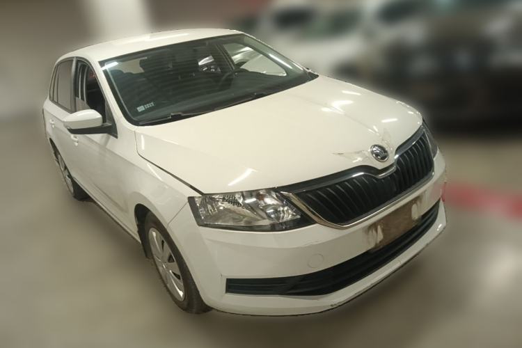 Used Skoda Rapid Spaceback 2019 1.5L Automatic Standard Edition Front Right 45 Deg