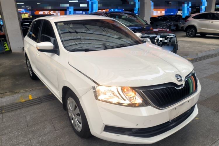 Used Skoda Rapid Spaceback 2019 Revised Version 1.5L Automatic Standard Edition China V Standard Front Right 45 Deg