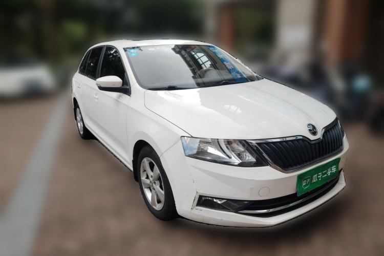 Used Skoda Rapid Spaceback 2019 Revised Version 1.5L Automatic Comfort Edition China V Standard Front Right 45 Deg