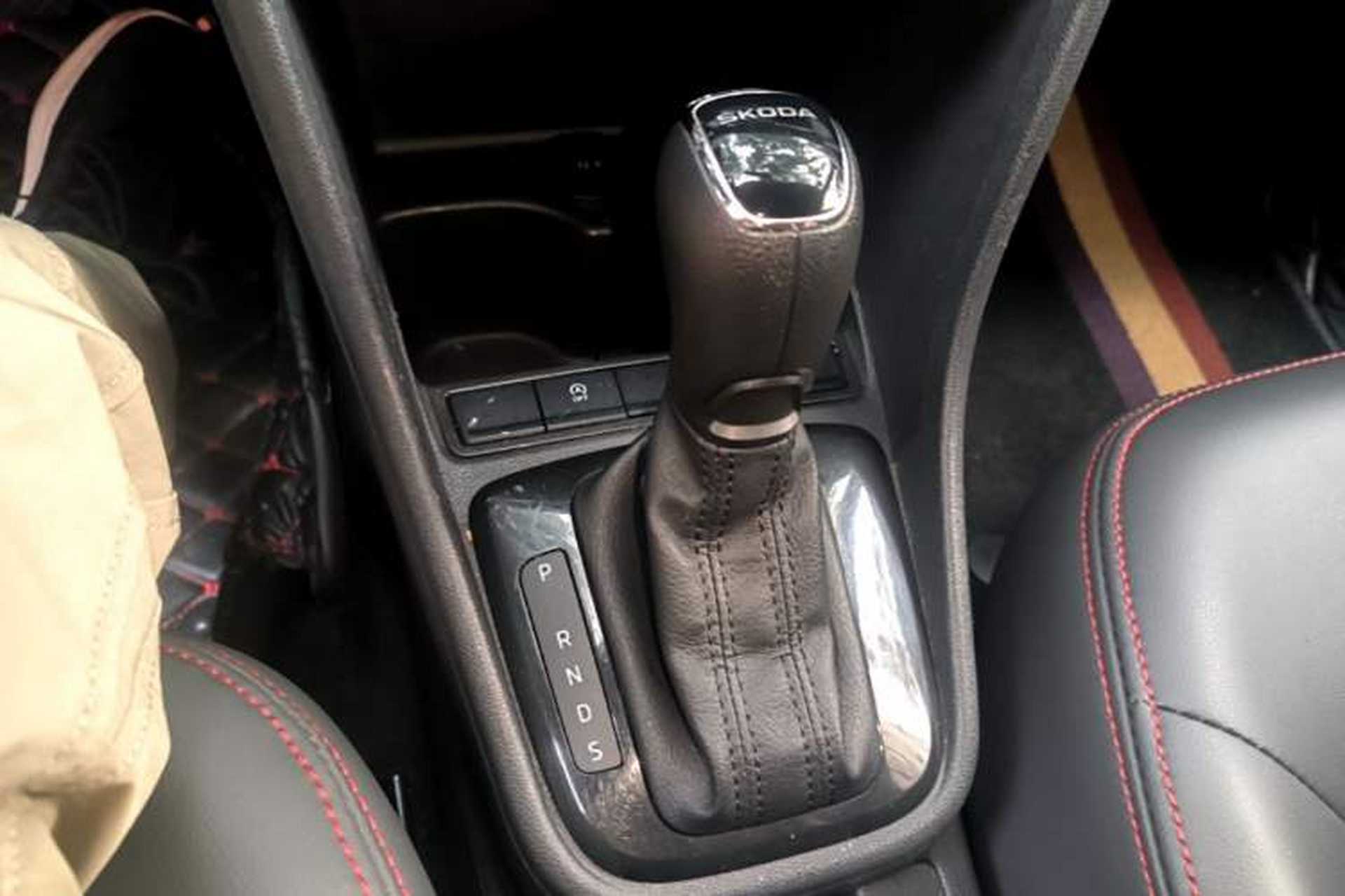 Used Skoda Rapid Spaceback 2019 Revised Version 1.5L Automatic Standard Edition China V Standard Gear Lever