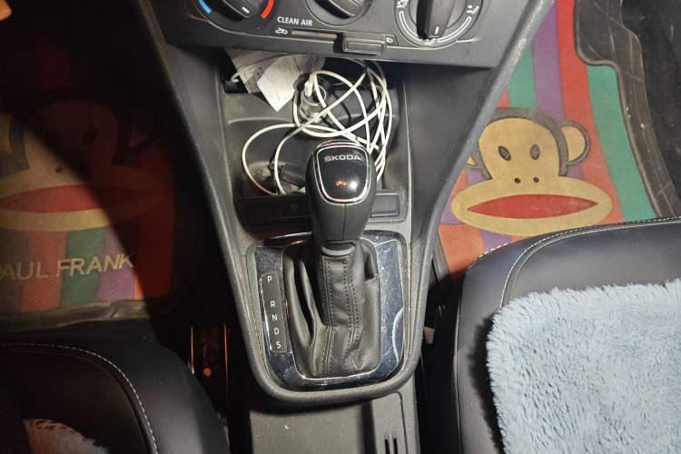 Used Skoda Rapid Spaceback 2019 1.5L Automatic Comfort Edition Gear Lever