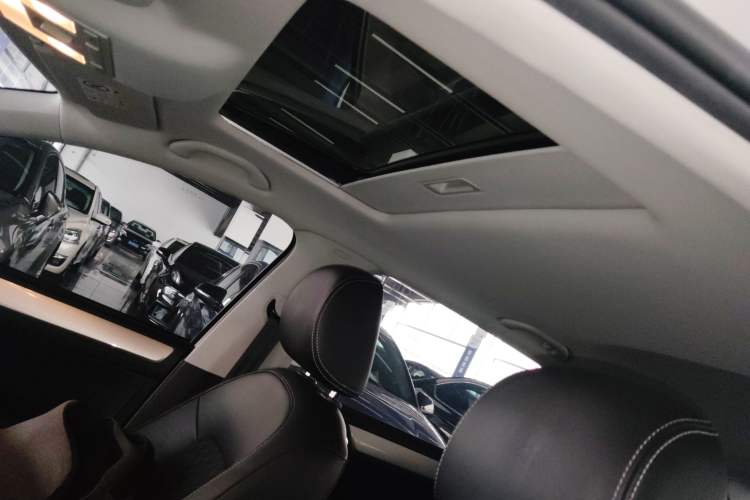 Used Skoda Rapid Spaceback 2019 1.5L Automatic Comfort Edition Headliner