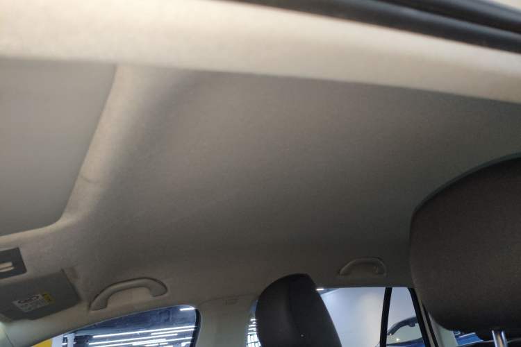 Used Skoda Rapid Spaceback 2019 Revised Version 1.5L Automatic Standard Edition China VI Headliner